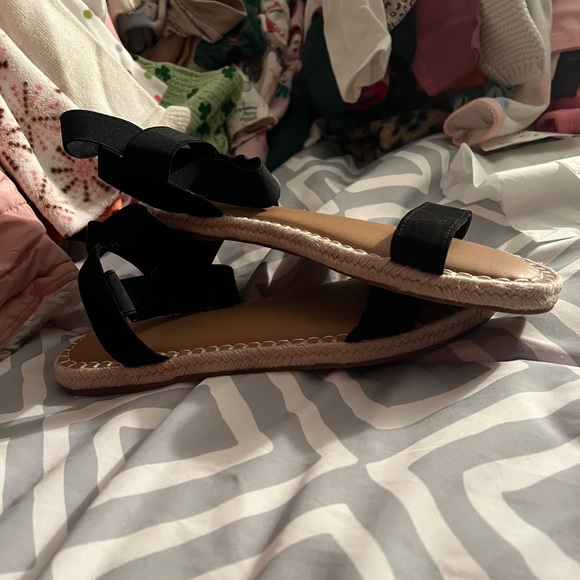 Torrid sandals - Picture 3 of 3